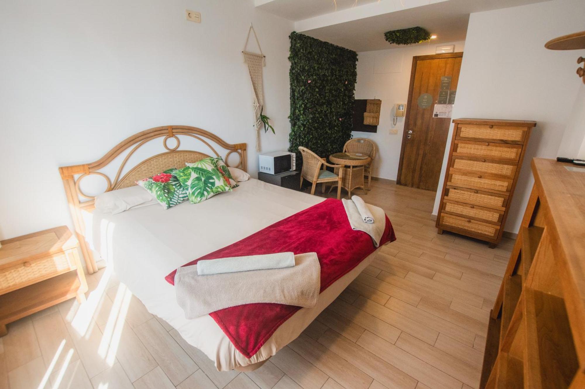 Banana Beach Patacona Rooms Alboraia Exterior photo